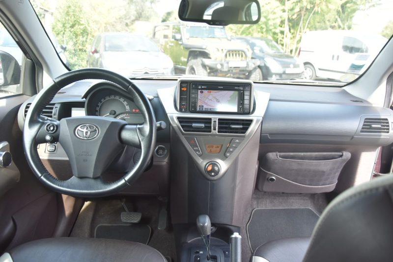 TOYOTA IQ 1.3 100 VVT-I IQ3 MULTIDRIVE 2010