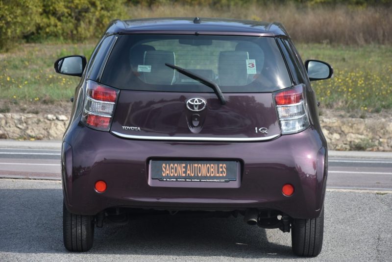 TOYOTA IQ 1.3 100 VVT-I IQ3 MULTIDRIVE 2010