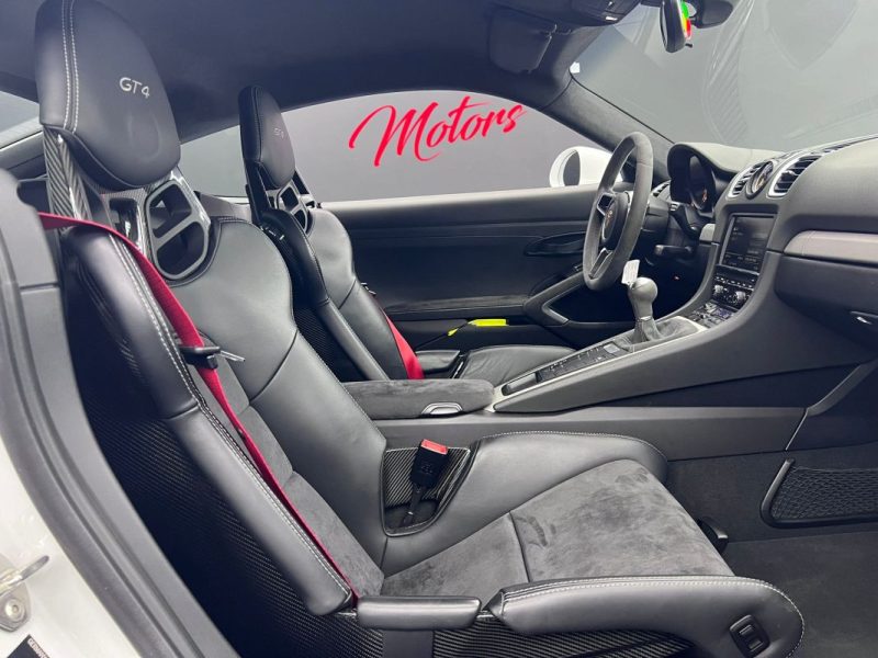 PORSCHE CAYMAN GT4 3.8 385CH GT4 2015