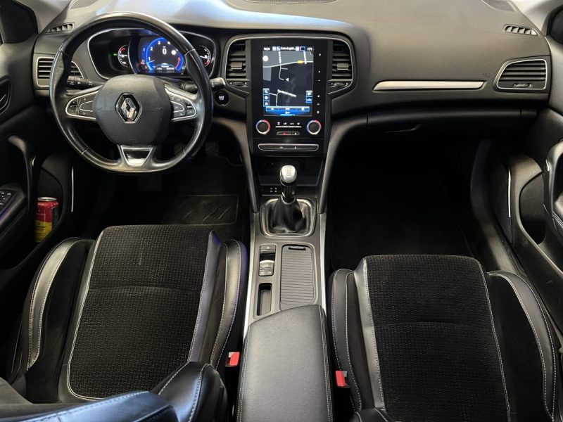  RENAULT MEGANE IV INTENS 1.2 130CV - GPS - SUIVI FACTURE OK  124500KM - 