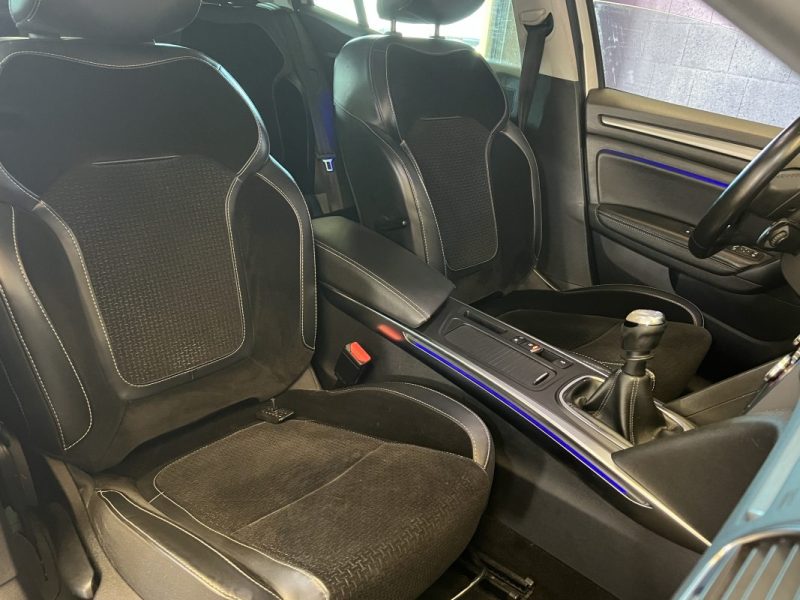  RENAULT MEGANE IV INTENS 1.2 130CV - GPS - SUIVI FACTURE OK  124500KM - 