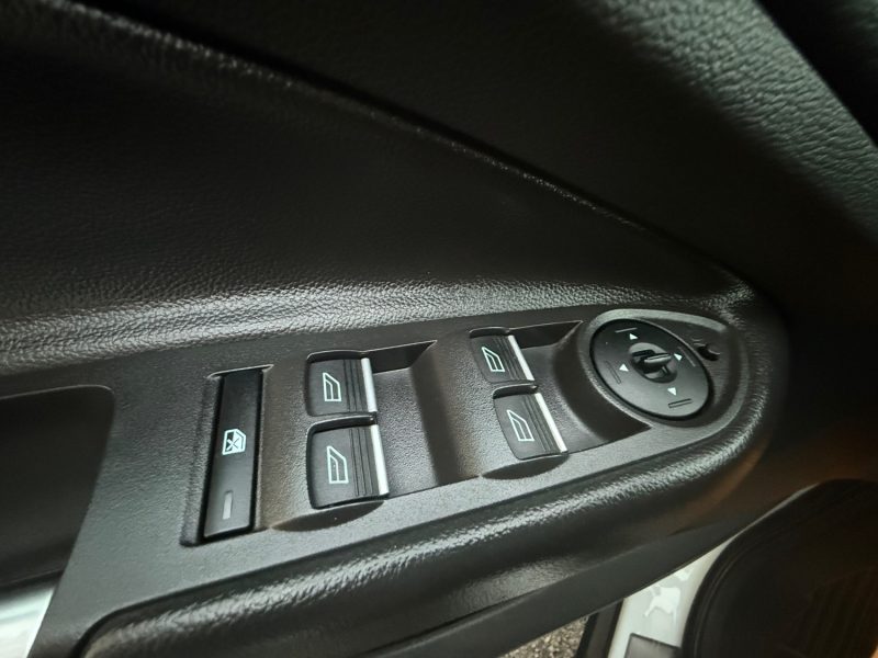 FORD KUGA 2.0 TDCI - 120CV 16V TURBO TITANIUM 2015