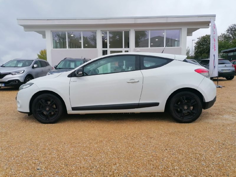 RENAULT Megane - 1.6 110ch Emotion