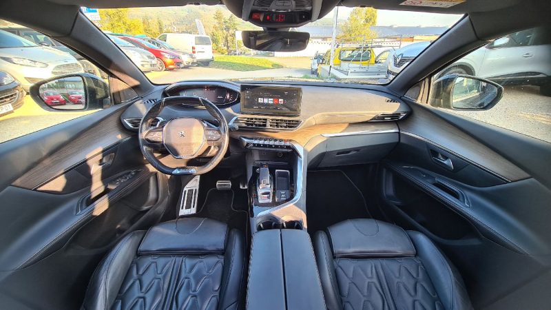 PEUGEOT 5008 - 2.0 Blue HDi 180ch Allure Pack GT EAT8