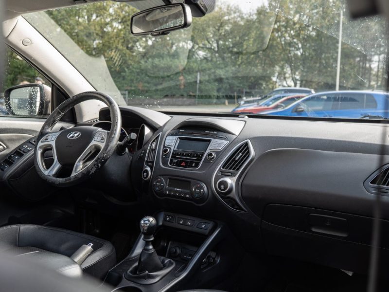 HYUNDAI IX35 1.7 CRDI 115Cv / TOIT OUVRANT / SIÈGES CHAUFFANTS