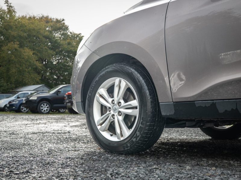 HYUNDAI IX35 1.7 CRDI 115Cv / TOIT OUVRANT / SIÈGES CHAUFFANTS