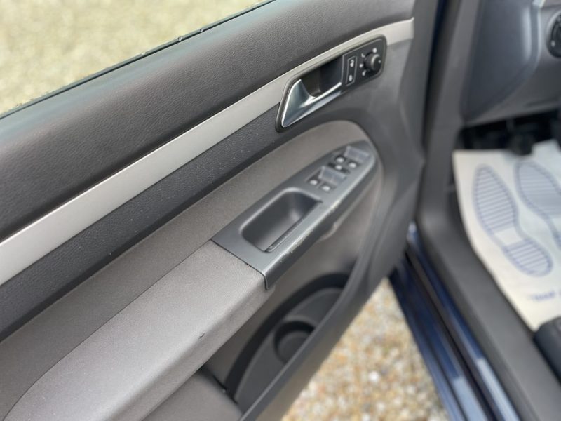 VOLKSWAGEN TOURAN PHASE 3 1.2 TSI 105 CV 2011