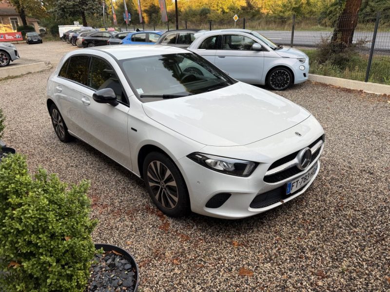 MERCEDES CLASSE A 250E 218CH STYLE LINE 8G-DCT  2020