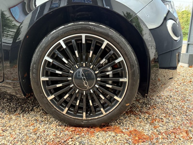 FIAT 500 E 118CH LA PRIMA JBL CAMERA CAR PLAY 2023 