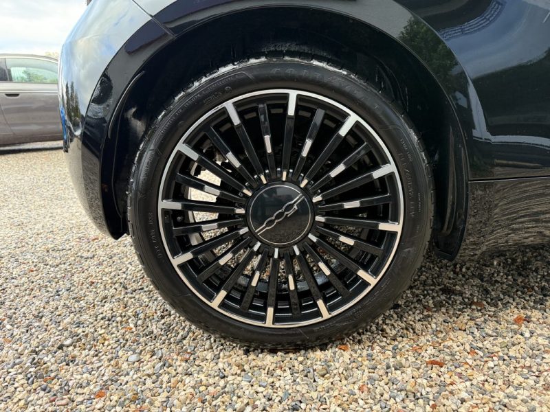 FIAT 500 E 118CH LA PRIMA JBL CAMERA CAR PLAY 2023 