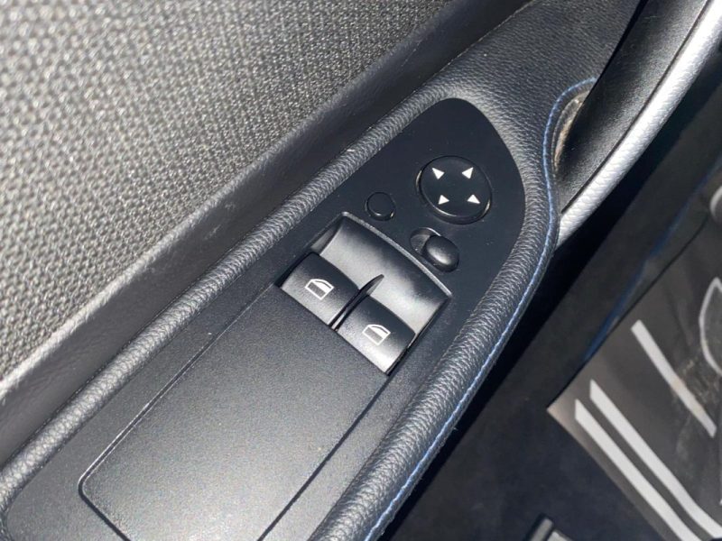  BMW SERIE 1 120I 2.0 163 CH EDITION M SPORT /🛠️CHAINE FAITE /📱 Bluetooth/ ❄️ Climatisation/