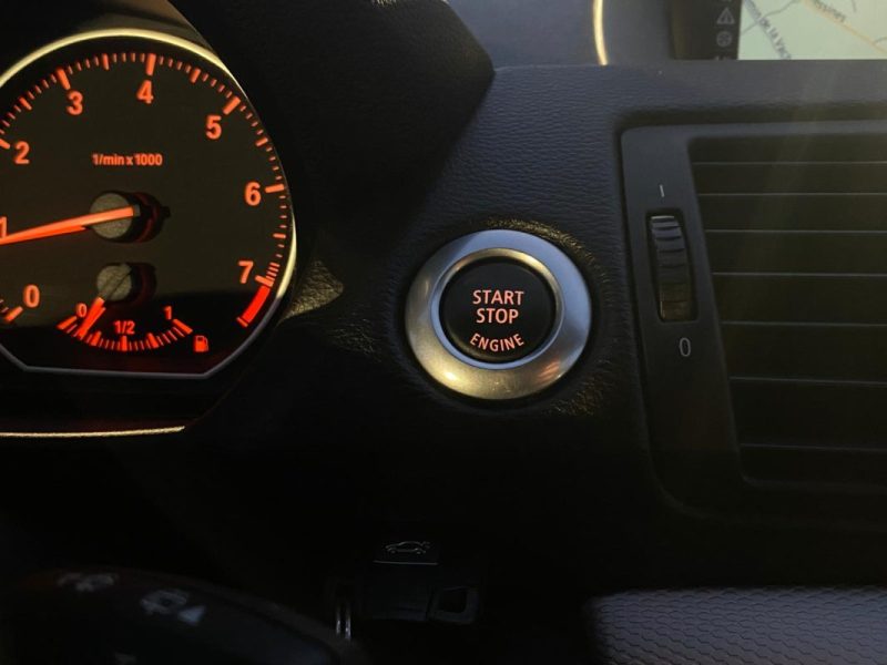  BMW SERIE 1 120I 2.0 163 CH EDITION M SPORT /🛠️CHAINE FAITE /📱 Bluetooth/ ❄️ Climatisation/