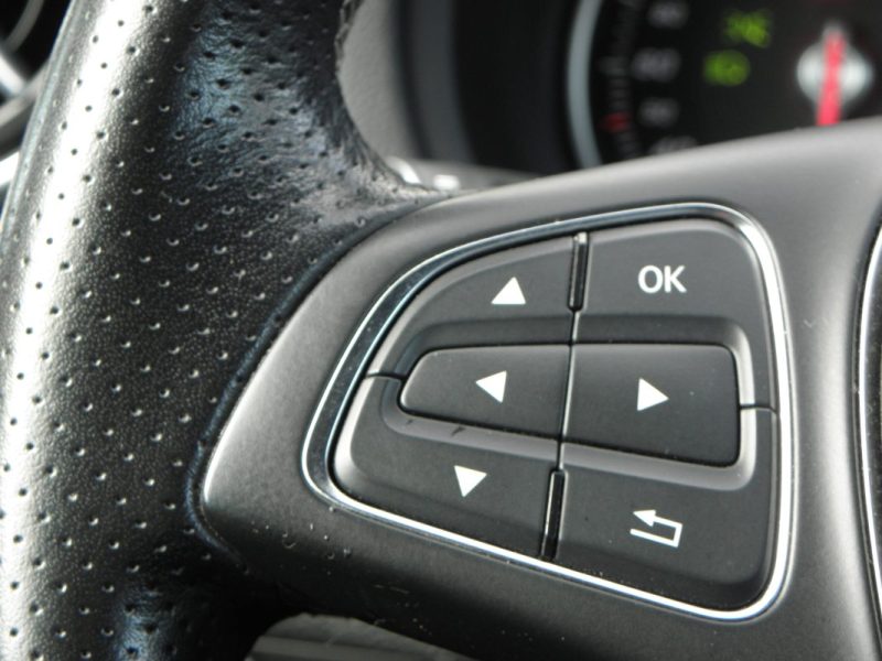 MERCEDES CLASSE B 180 122 CH SENSATION BOITE MANUELLE 2015