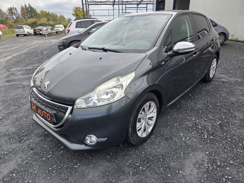 PEUGEOT 208 1.6 E-HDI 92CH STYLE 2015