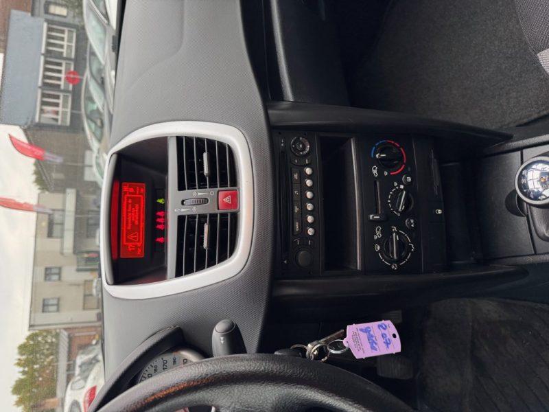 PEUGEOT  207 1.4 I 90CV  