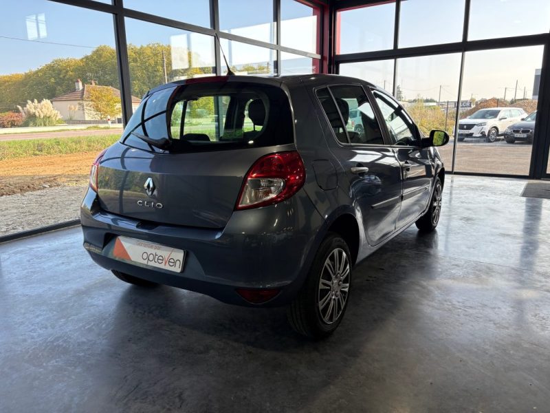 RENAULT CLIO EXPRESSION 2011