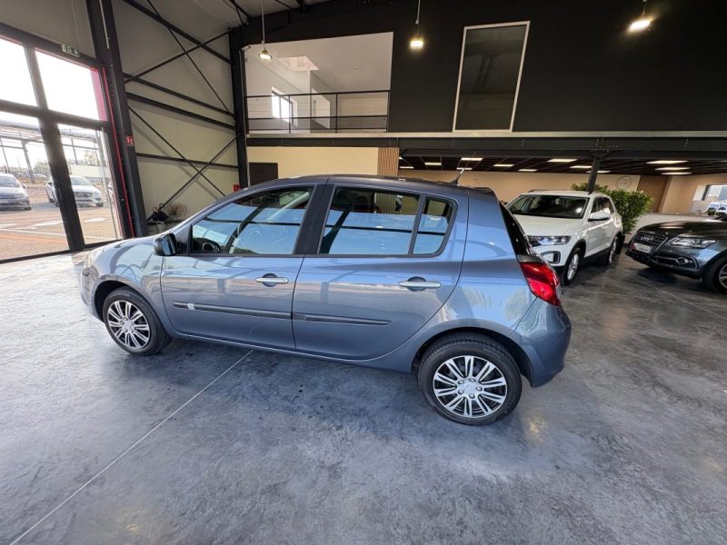 RENAULT CLIO EXPRESSION 2011