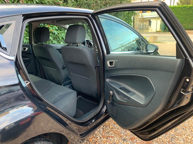 FORD FIESTA 1.4 TDCI 70CH FAP TREND 5P 2011