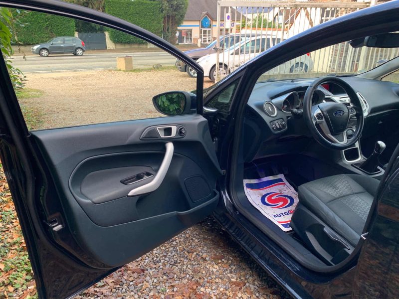 FORD FIESTA 1.4 TDCI 70CH FAP TREND 5P 2011