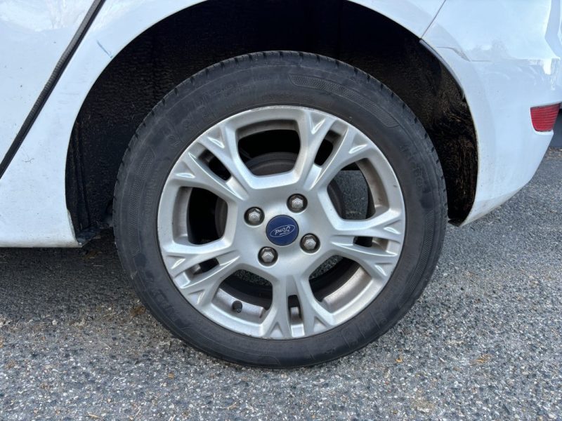 FORD FIESTA 1.25 82CH TREND 5P 