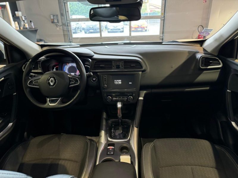 RENAULT KADJAR TCE 130 EDC INTENS / TOIT PANORAMIQUE / ENTRETIEN RENAULT COMPLET  / ATTELAGE / EASY PARK ASSIST / RADAR 360° 2017