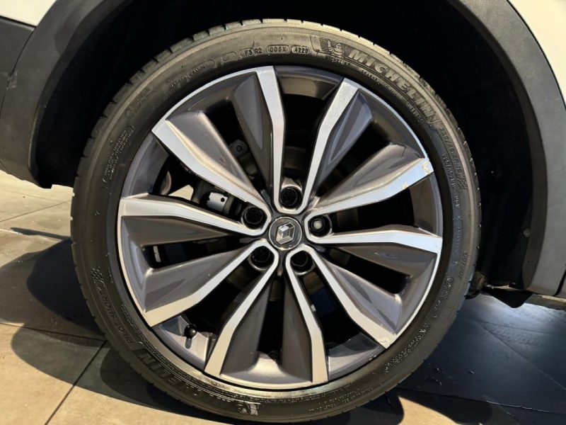 RENAULT KADJAR TCE 130 EDC INTENS / TOIT PANORAMIQUE / ENTRETIEN RENAULT COMPLET  / ATTELAGE / EASY PARK ASSIST / RADAR 360° 2017