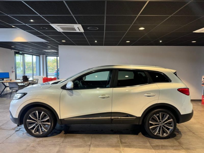 RENAULT KADJAR TCE 130 EDC INTENS / TOIT PANORAMIQUE / ENTRETIEN RENAULT COMPLET  / ATTELAGE / EASY PARK ASSIST / RADAR 360° 2017