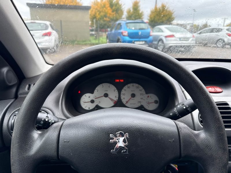 PEUGEOT 206 1.4E 75CV PACK CLIM 