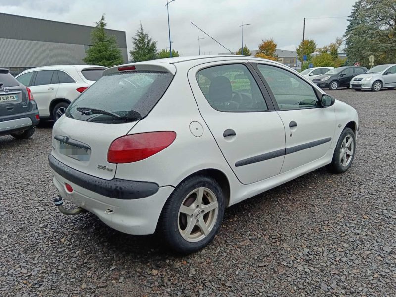 PEUGEOT 206 XR PRESENCE 1.4 HDI 68 cv Distribution + Révision OK + CT OK