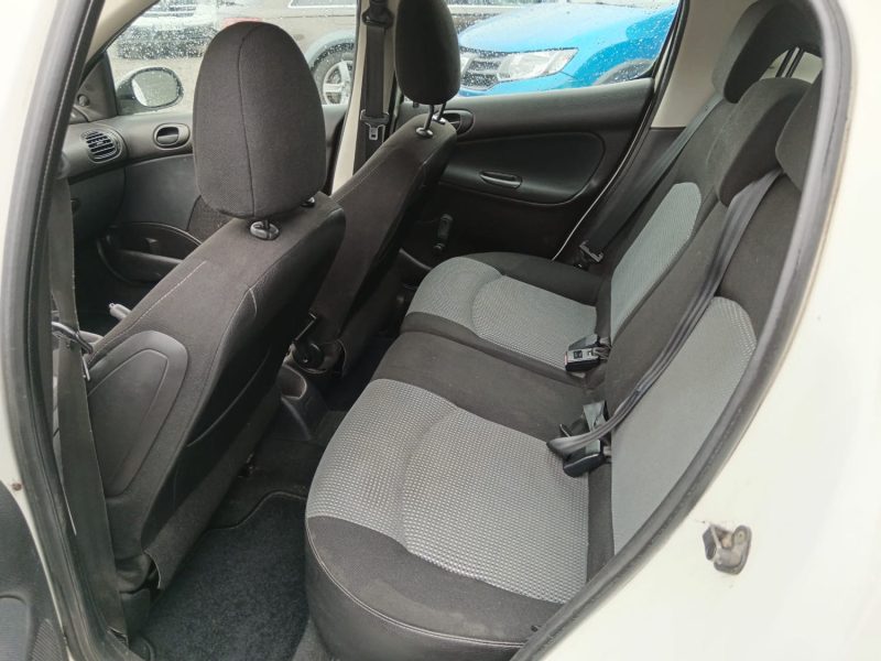 PEUGEOT 206 XR PRESENCE 1.4 HDI 68 cv Distribution + Révision OK + CT OK