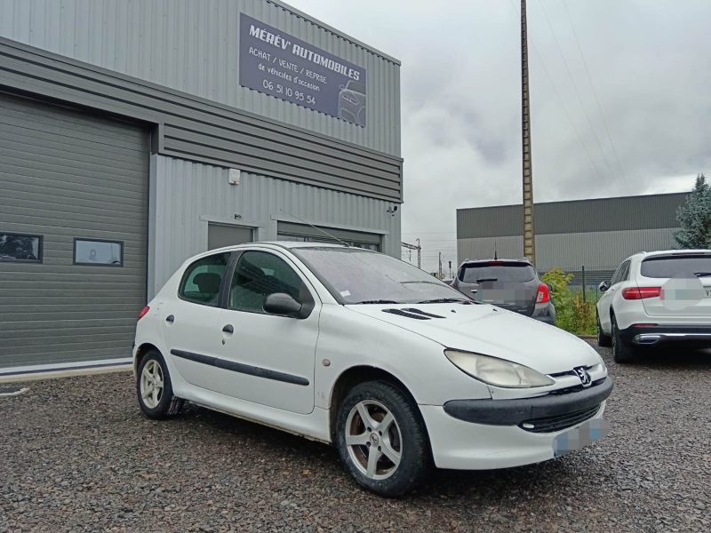PEUGEOT 206 XR PRESENCE 1.4 HDI 68 cv Distribution + Révision OK + CT OK