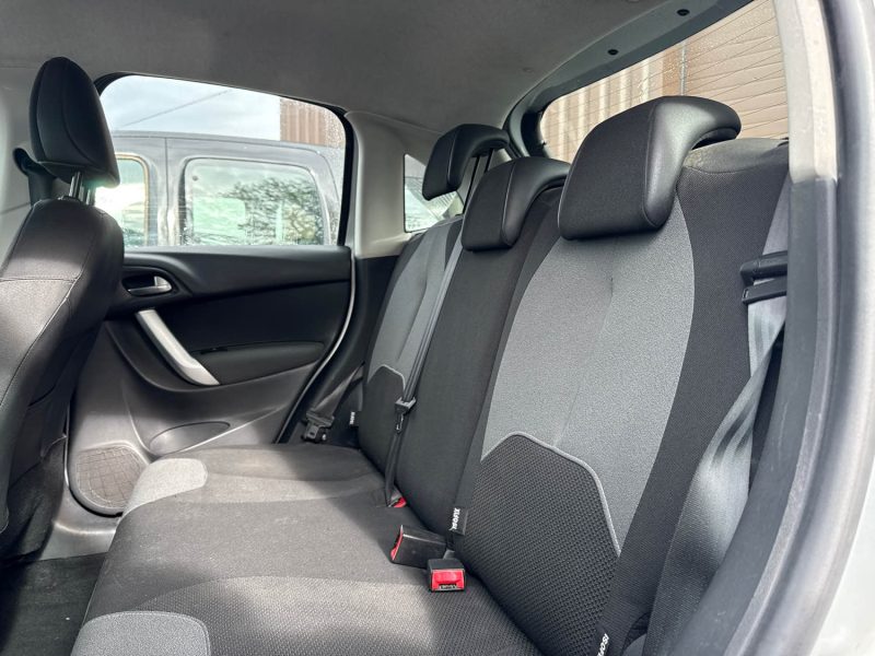 CITROEN C3 1.4 HDI 70 CONFORT BVA