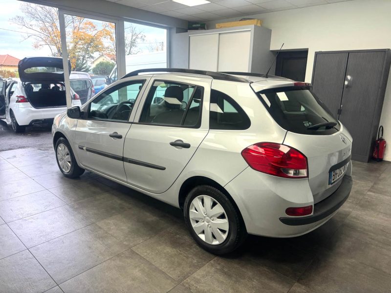 RENAULT CLIO III ESTATE 1.5 DCI 70 CV ECO2 AUTHENTIQUE 2011