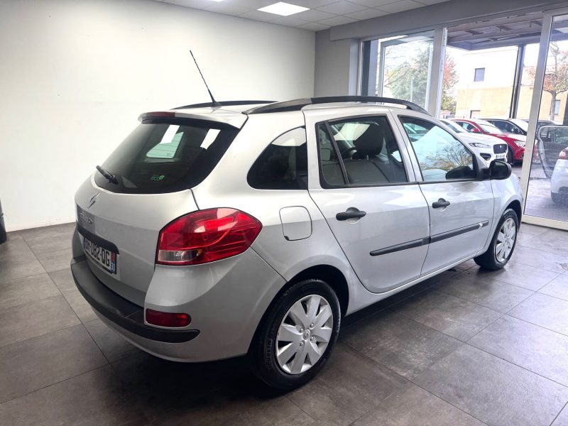 RENAULT CLIO III ESTATE 1.5 DCI 70 CV ECO2 AUTHENTIQUE 2011