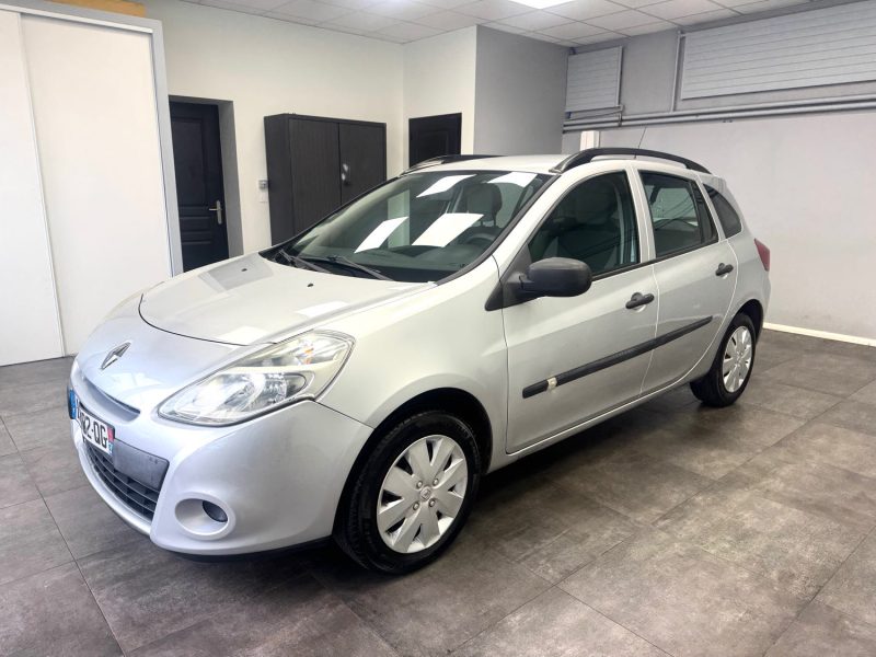RENAULT CLIO III ESTATE 1.5 DCI 70 CV ECO2 AUTHENTIQUE 2011