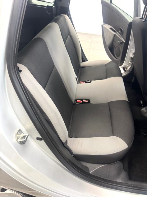 RENAULT CLIO III ESTATE 1.5 DCI 70 CV ECO2 AUTHENTIQUE 2011