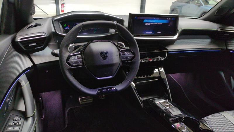 Peugeot 2008 Hybrid 145 e-dcs6 gt+ jantes 18 + pack vision & navigation drive assist plus