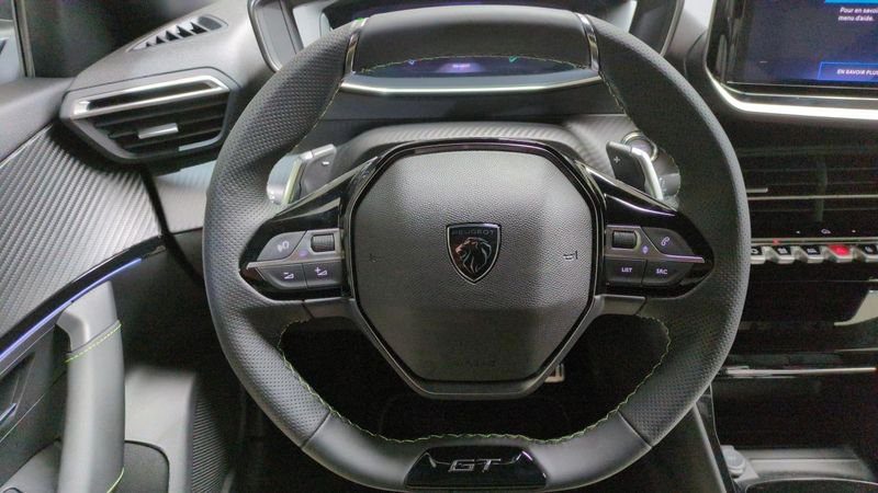 Peugeot 2008 Hybrid 145 e-dcs6 gt+ jantes 18 + pack vision & navigation drive assist plus