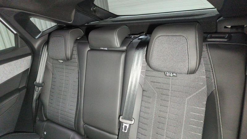 Peugeot 3008 nouveau Hybrid 145 e-dcs6 gt