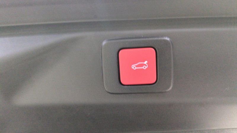 Peugeot 3008 nouveau Hybrid 145 e-dcs6 gt