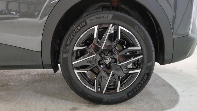 Peugeot 3008 nouveau Hybrid 145 e-dcs6 gt