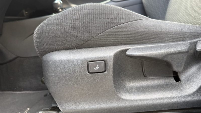 TOYOTA C-HR 122H 2WD finition  Graphic 2019