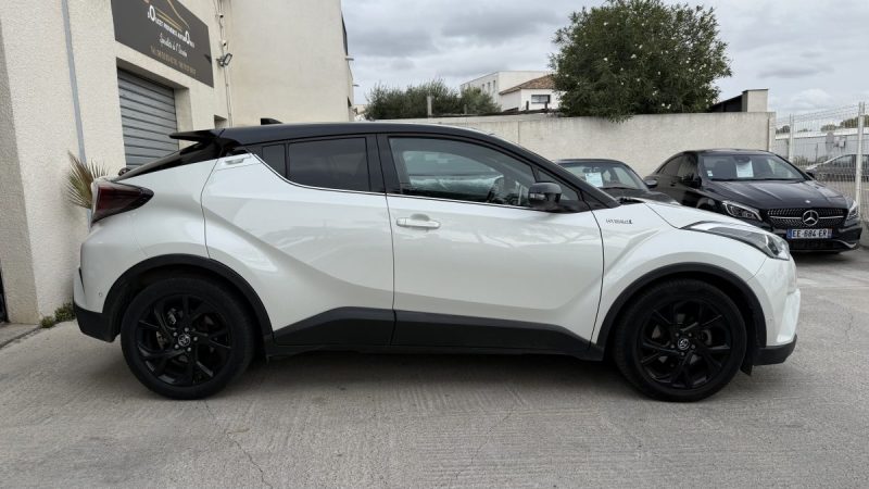 TOYOTA C-HR 122H 2WD finition  Graphic 2019