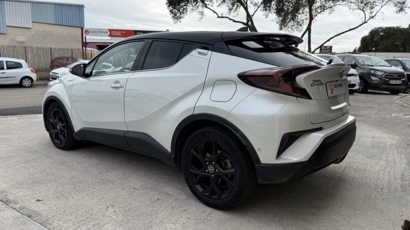 TOYOTA C-HR 122H 2WD finition  Graphic 2019
