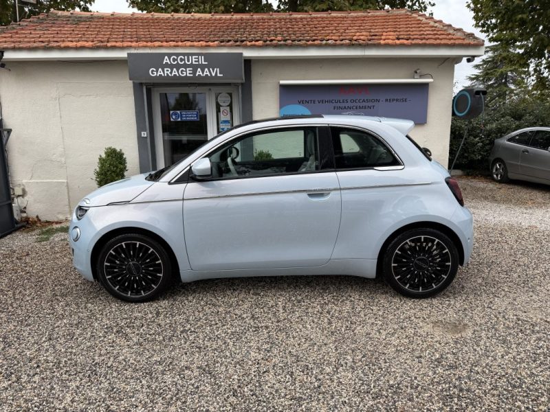 FIAT 500 E 118CH LA PRIMA JBL CAR PLAY    2023