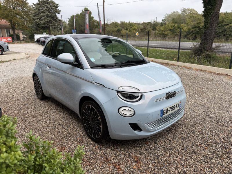 FIAT 500 E 118CH LA PRIMA JBL CAR PLAY    2023