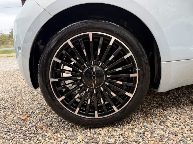 FIAT 500 E 118CH LA PRIMA JBL CAR PLAY    2023