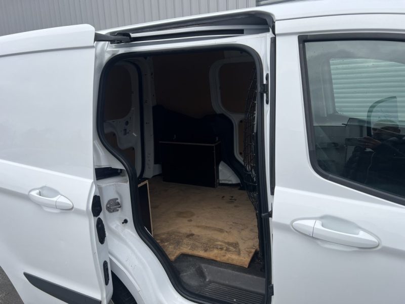 FORD TRANSIT COURIER  1.5 TD 75CH TITANIUM EURO6 GARANTIE 12 MOIS 2017