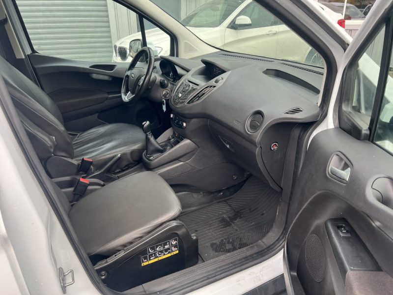 FORD TRANSIT COURIER  1.5 TD 75CH TITANIUM EURO6 GARANTIE 12 MOIS 2017