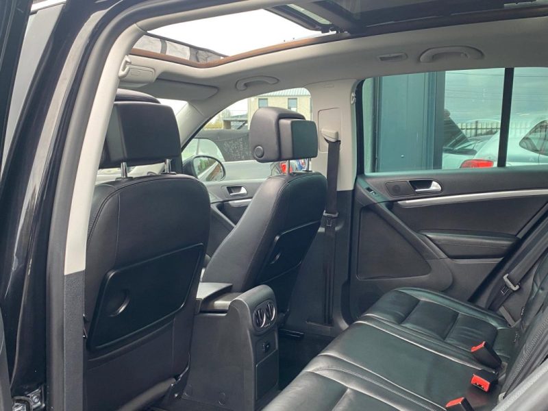 VW Tiguan 140ch Carat 🚙🌞 Toit pano / Full cuir 🛋️ / Reprise 🔄 Garantie 6 mois ✅
